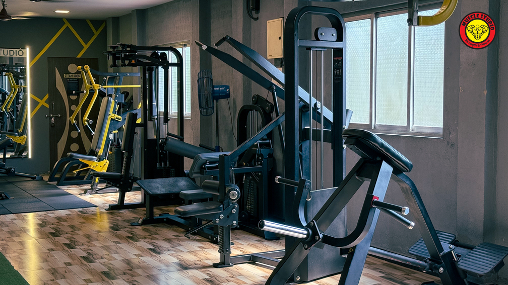 Gym equipment at Muscle Studio Vikhroli East